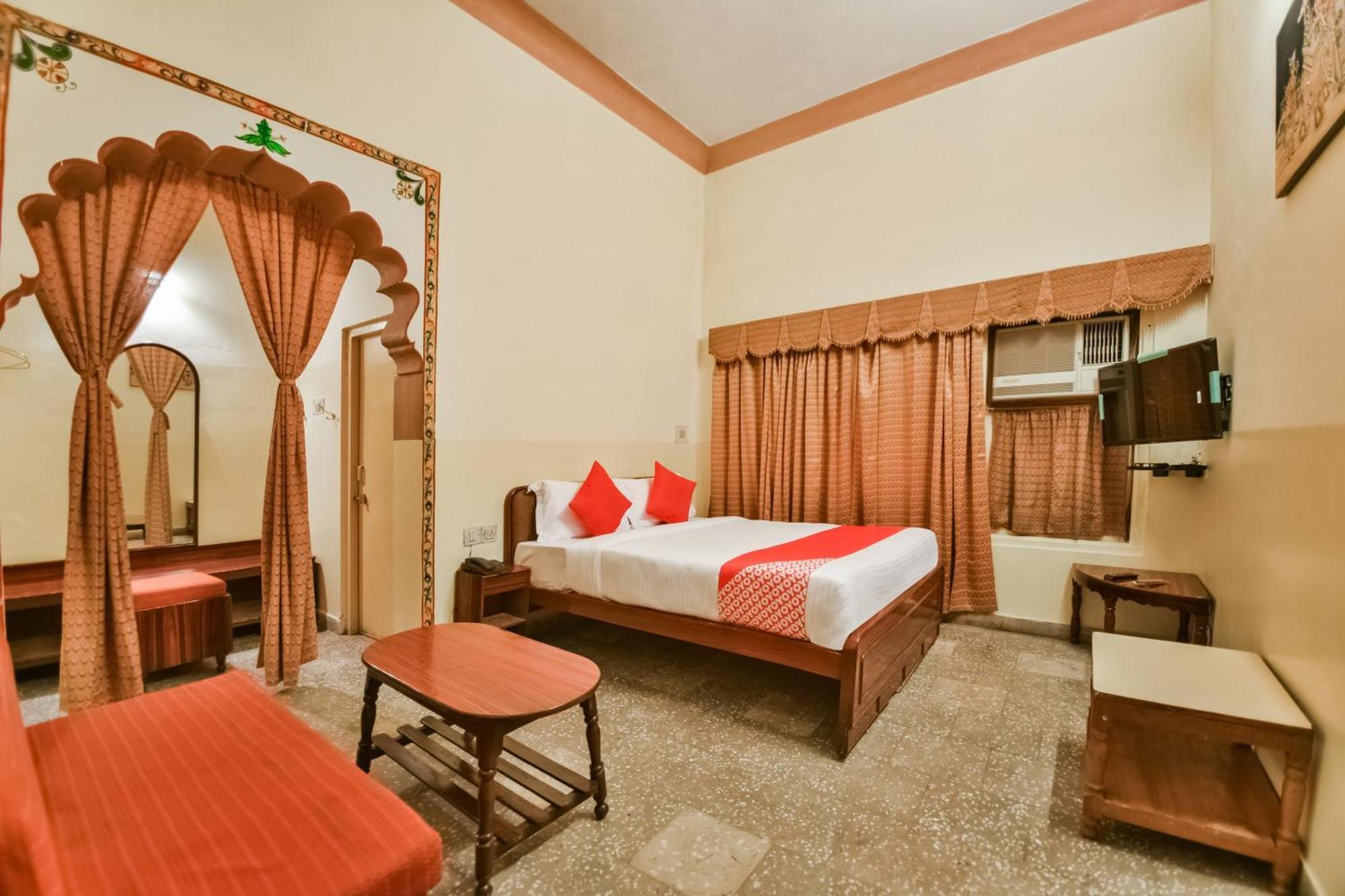 Hotel O Raj Kesar Tirath Exterior foto